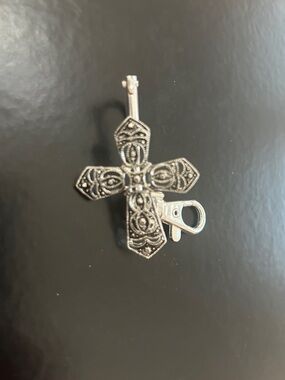 NEW Key Keeper Hook for Purse or Pocket Cross Clip-On Charm - Silver Tone